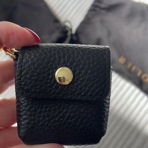 Bandolier Avery clip on pouch- new black leather with gold headphones bag